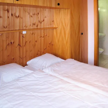 Residences *